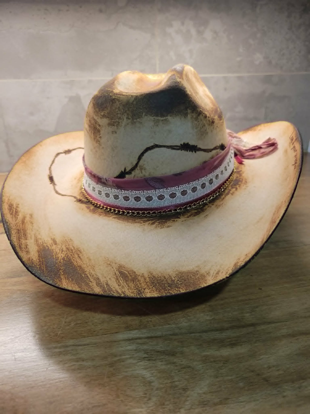 Chapeau - barbelé